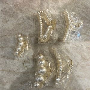Pearl Claw Hair Clips